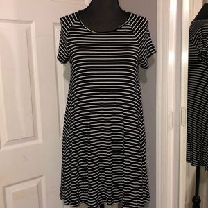 Black and White Old Navy Dress